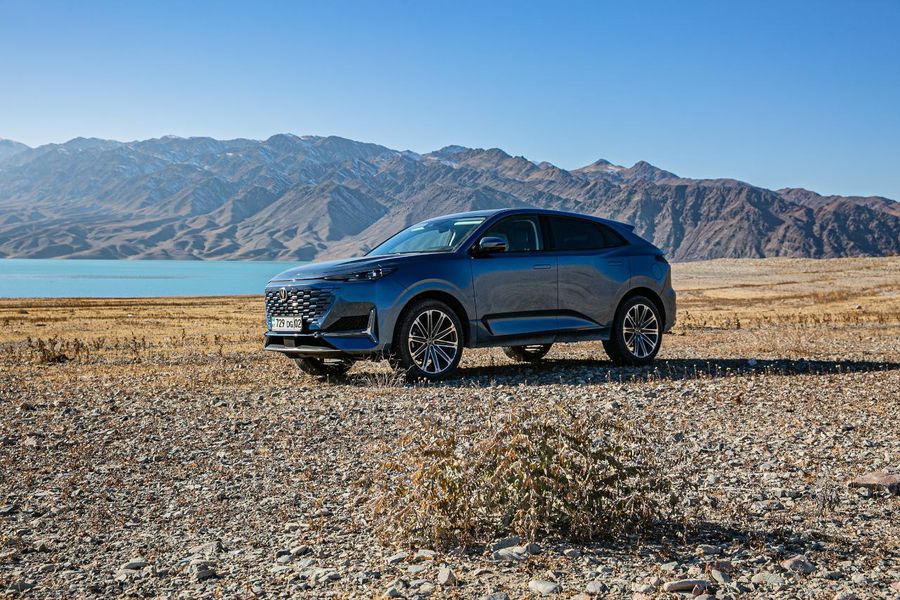 Бюджетная альтернатива Porsche Cayenne / Фото: CARMA.KZ