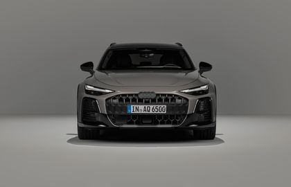 Audi A6 Allroad Quattro обновили гибридной установкой и дизайном RS6