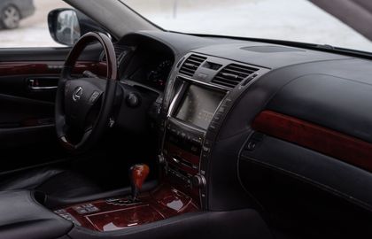 Lexus LS обновится для Австралии, несмотря на завершение производства в США