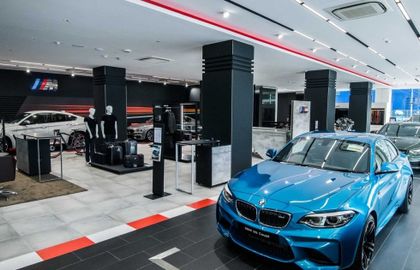 BMW дилерлердің қызметінен біртіндеп бас тарта бастайды