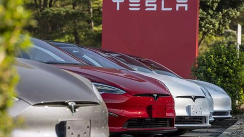 Tesla сохранила лидерство на рынке электромобилей США