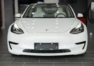 Tesla Model Y — лидер продаж автомобилей в Калифорнии