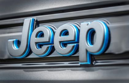 Владельцы бренда Jeep дают путевку в Вайоминг за имя электровнедорожника