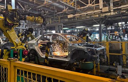 АвтоВАЗ возобновил работу без сборки автомобилей