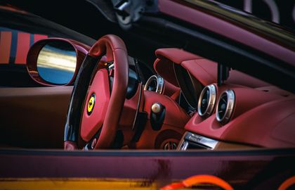 Ferrari отказалась от разработки полностью автономных автомобилей