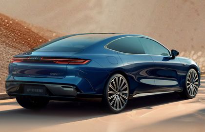 Geely начала продажи гибридного седана Galaxy Star 8 Voyager