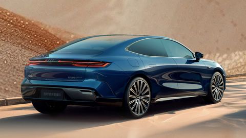 Geely начала продажи гибридного седана Galaxy Star 8 Voyager