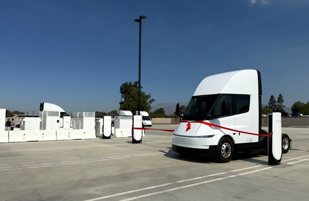 Фото Tesla/SawyerMerritt