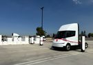 Tesla запустила первую в Калифорнии зарядную станцию Megacharger для Semi