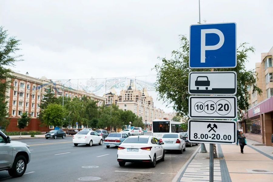 Платные парковки в Астане теперь доступны по постоплате / Фото: Парковочное пространство Астаны