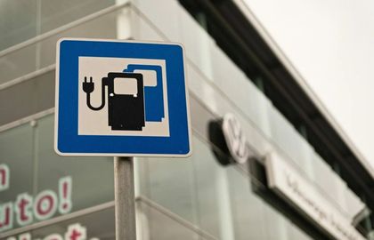Компании Европы критикуют новые правила субсидирования покупки электромобилей в США