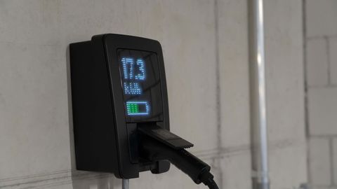 Volvo EX60 и EX90 получили функцию Plug & Charge для оплаты зарядки