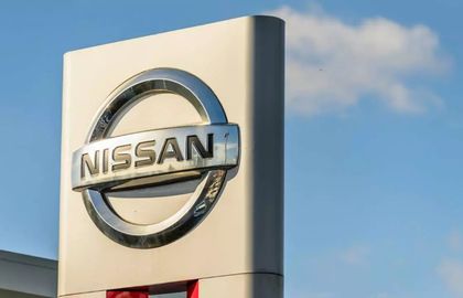 Nissan требует от Renault уравнять положение в концерне