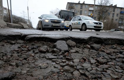 Глава государства недоволен качеством дорог в Казахстане