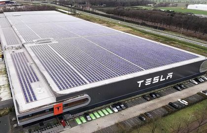 Tesla начинает расширение своего завода в Германии