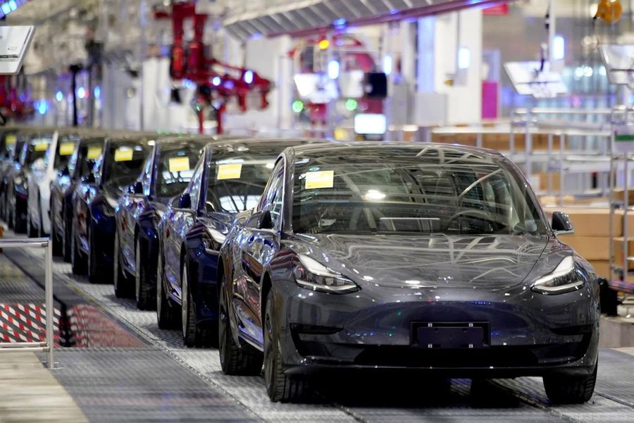 Tesla увеличивает объемы производства в Китае / Фото: ixbt.com
