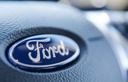 Ford патентует подушку безопасности для пешеходов