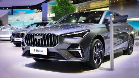 Geely Emgrand i-HEV установил мировой рекорд экономичности топлива