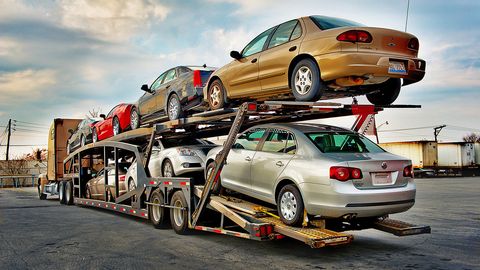 Минтранс хочет разделить правила ввоза автомобилей для бизнеса и частников