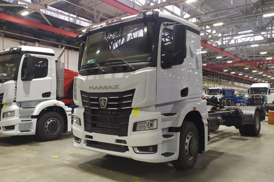 ПАО «КамАЗ» намерен продать в России в 2023 году 50 тыс. грузовиков / Фото: ПАО «КАМАЗ»